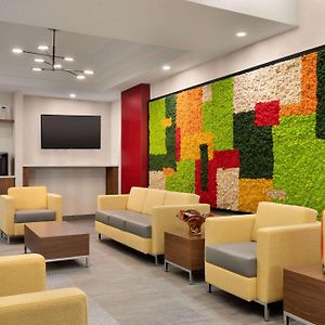Days Inn & Suites By Wyndham Sherwood Park Edmonton